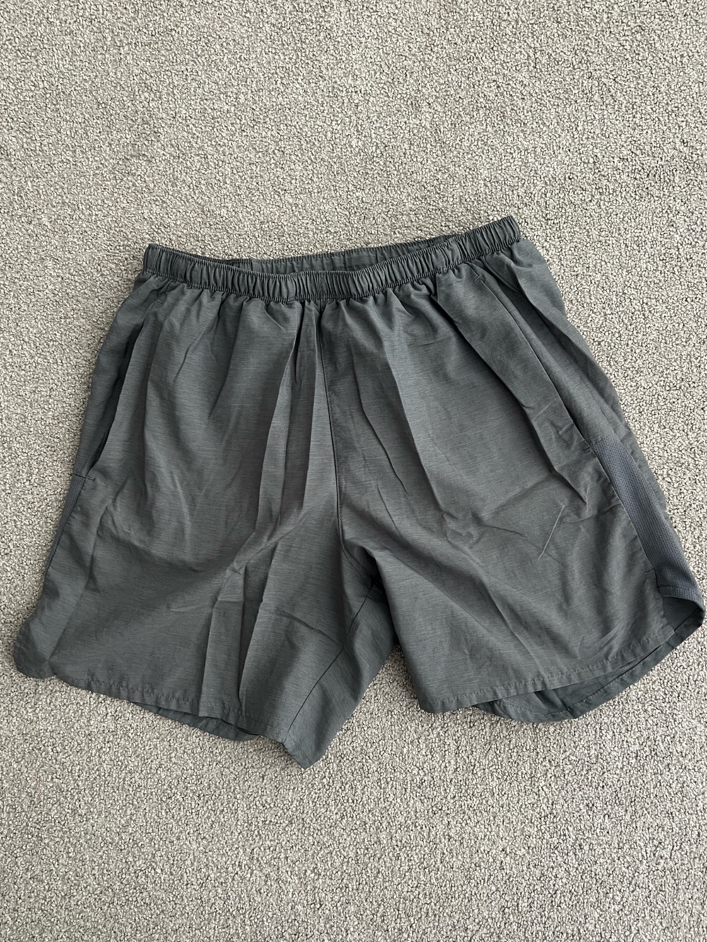 Nike Dri-FIT Athletic Shorts in Gray Size: Medium
